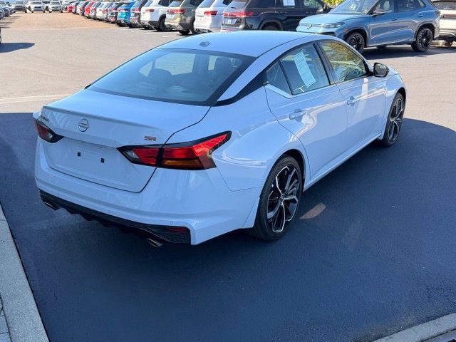 Used 2024 Nissan Altima 2.5 SR FWD image 21