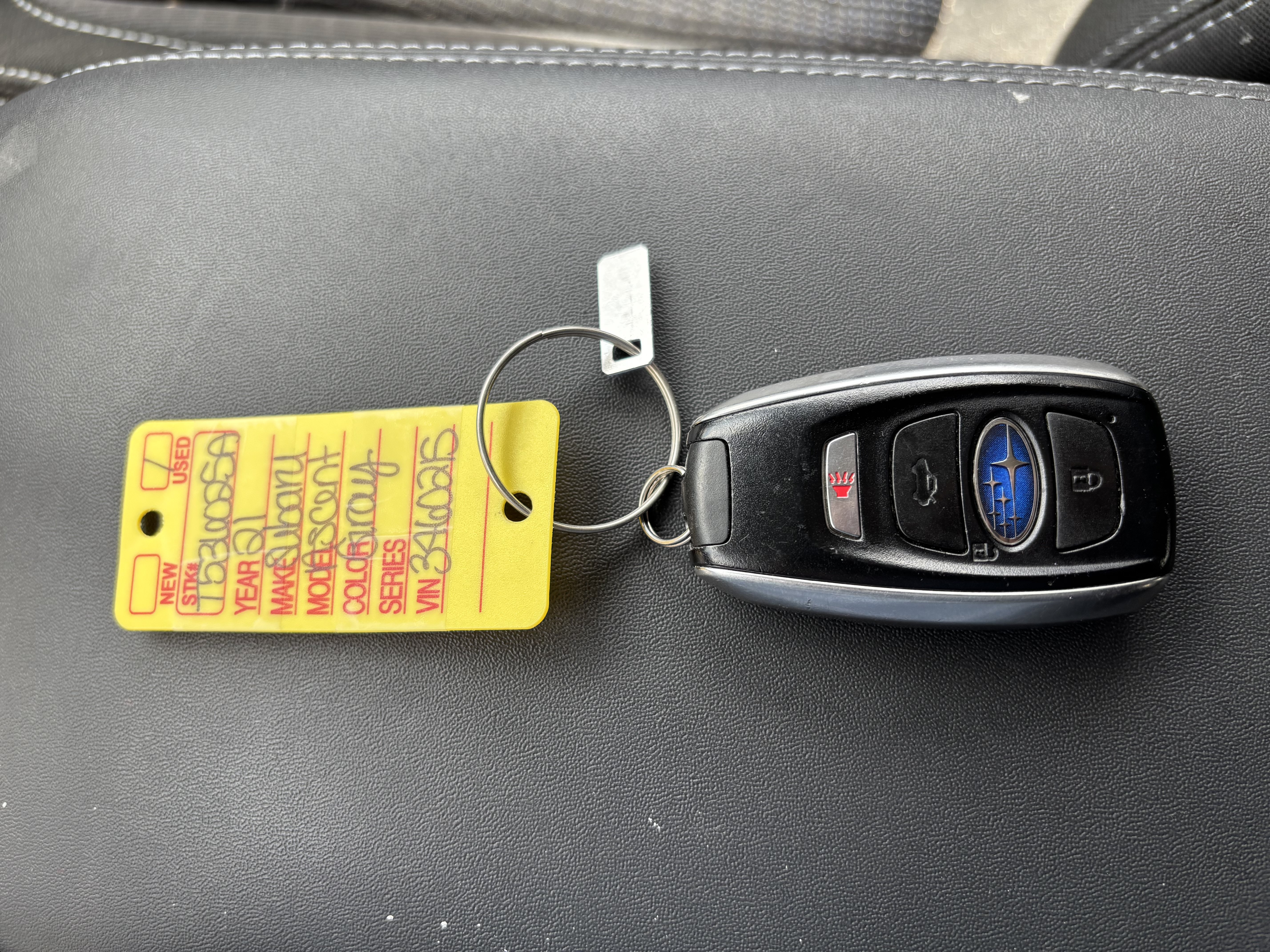 Used 2021 Subaru Ascent Premium w/ Convenience Package AWD/4WD image 12