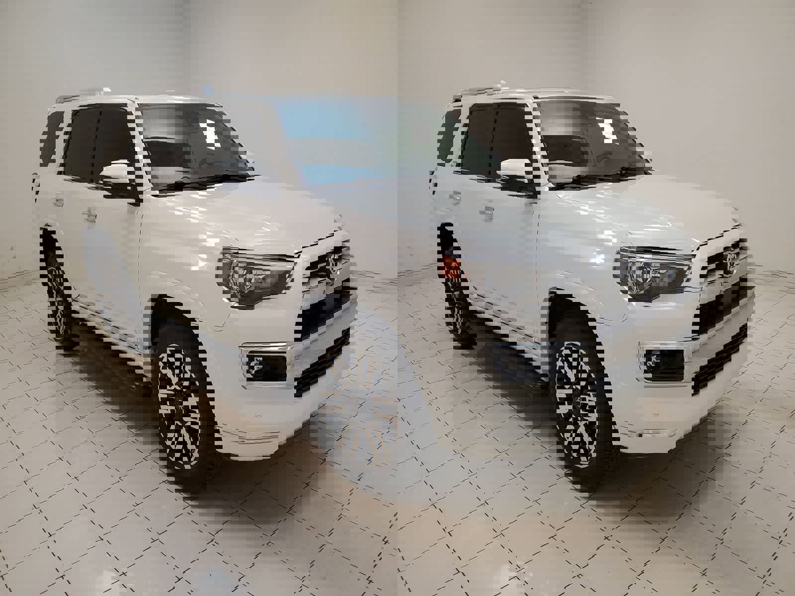 Used 2023 Toyota 4Runner Limited image 27