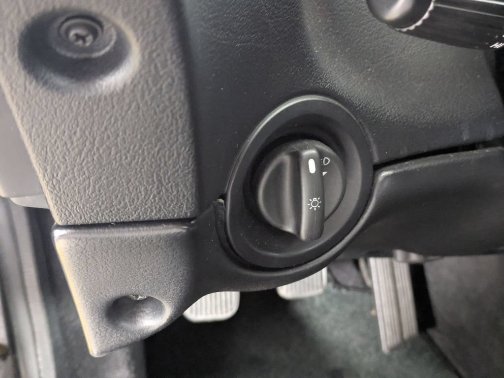 Used 2002 Dodge Viper RT/10 RWD image 11