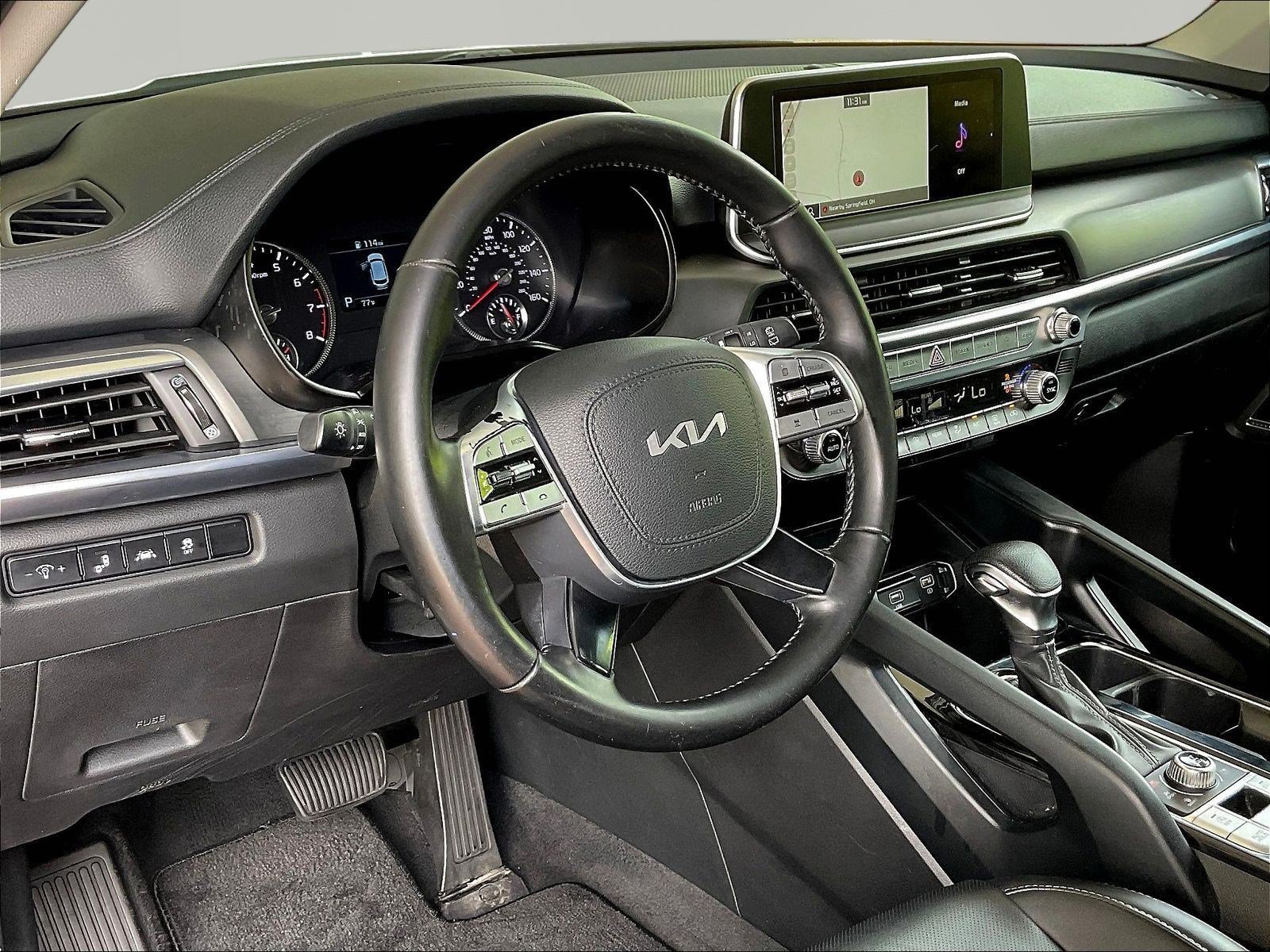 Used 2022 Kia Telluride LX AWD/4WD image 16