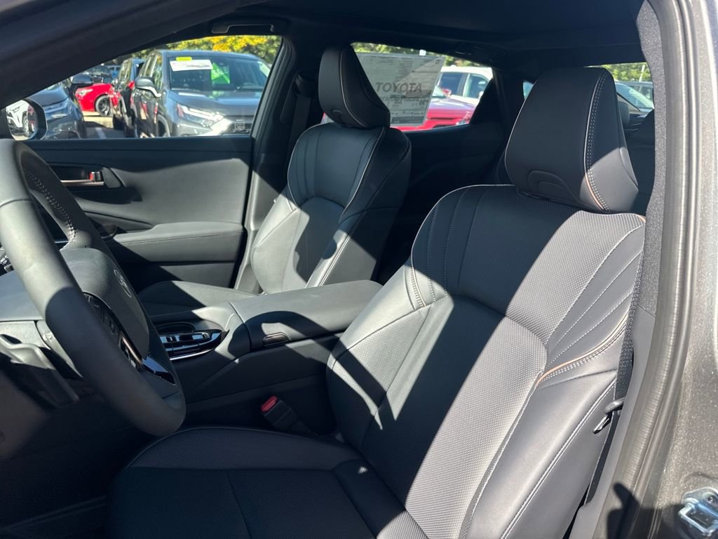 New 2026 Toyota Crown Platinum image 17