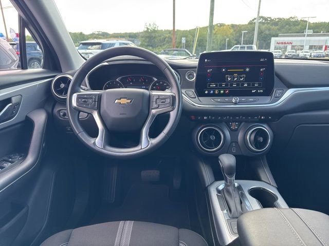 Used 2025 Chevrolet Blazer LT AWD/4WD image 20