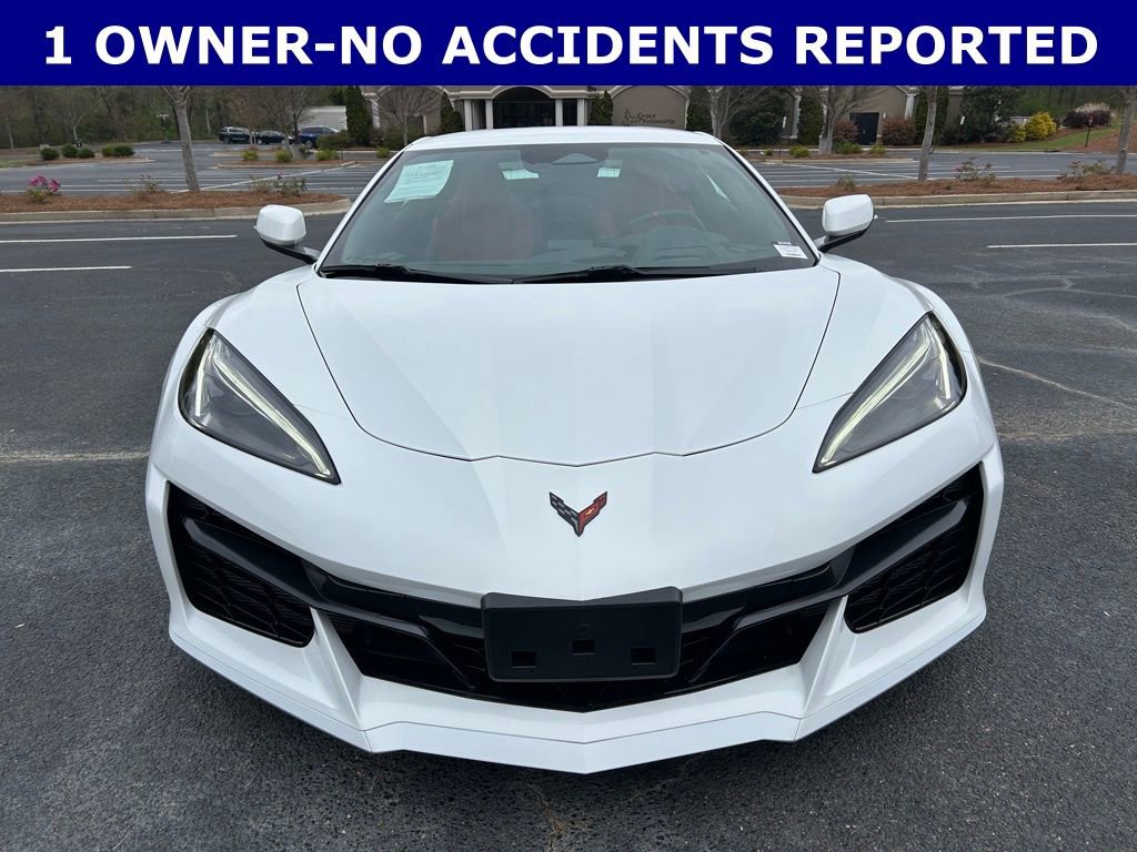 Used 2024 Chevrolet Corvette Z06 RWD image 7