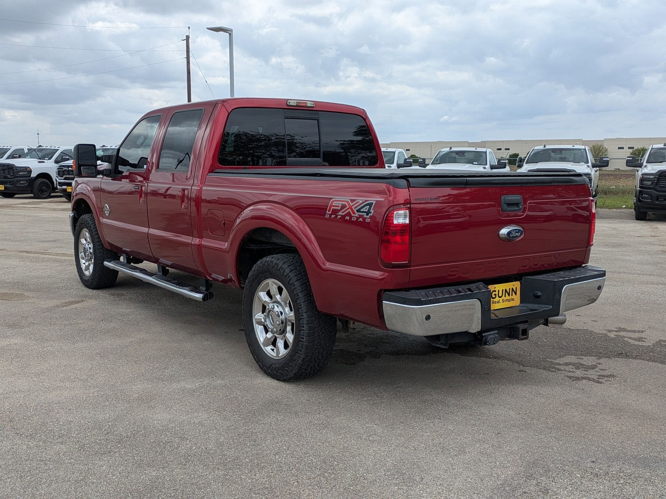 Used 2015 Ford F250 Lariat w/ Lariat Ultimate Package image 5