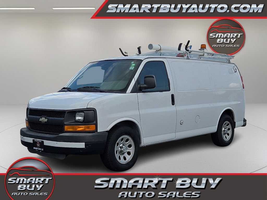 Used 2010 Chevrolet Express 1500 RWD image 1