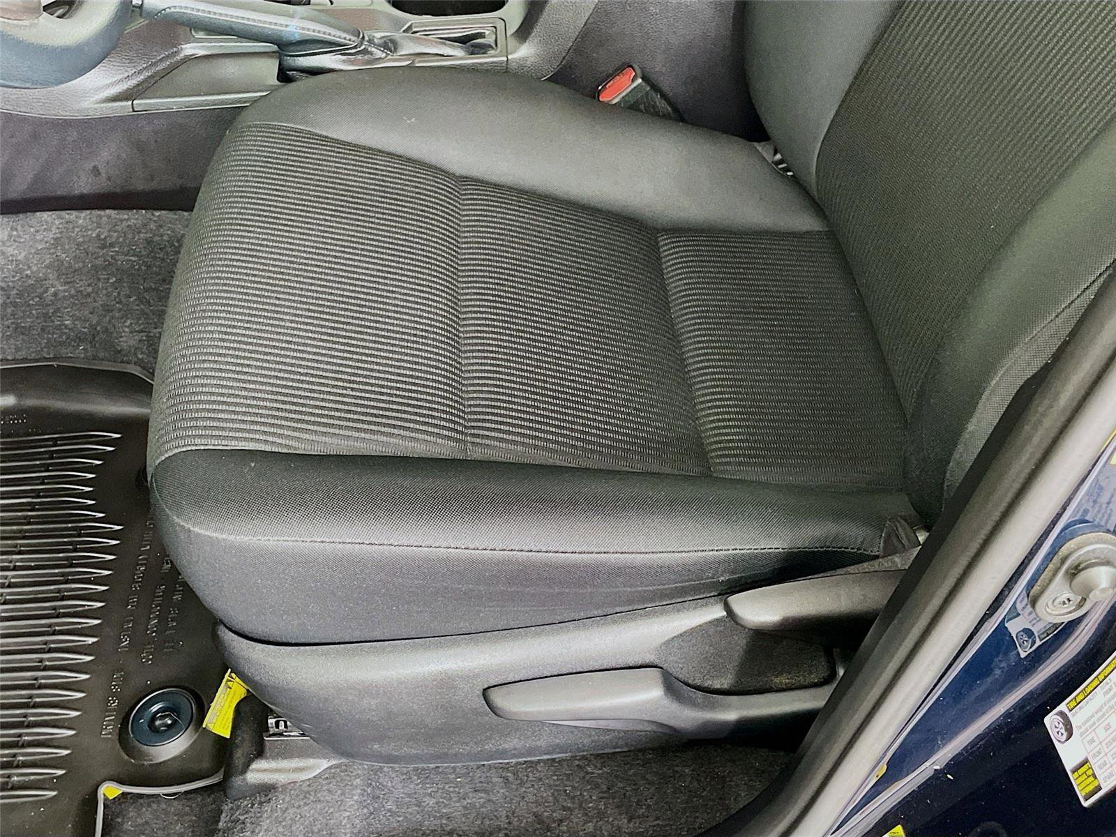 Used 2017 Toyota RAV4 LE w/ All Weather Liner Package FWD image 21