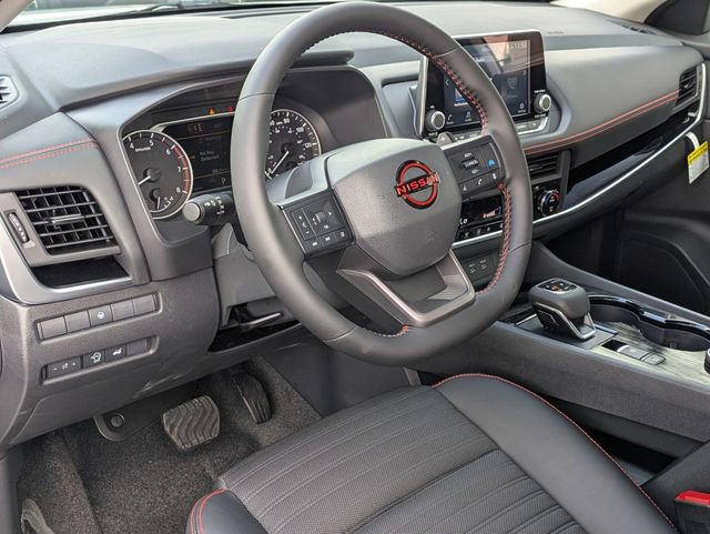 New 2026 Nissan Rogue SV AWD/4WD image 13