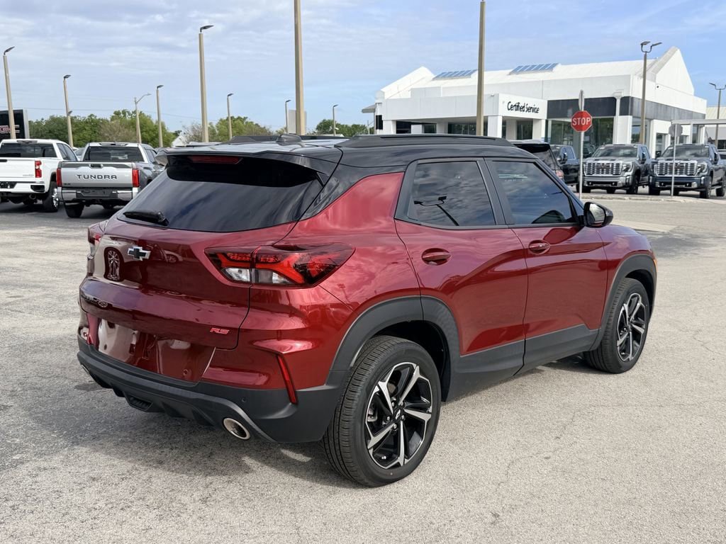 Certified 2023 Chevrolet TrailBlazer RS w/ Sun and Liftgate Package FWD image 5