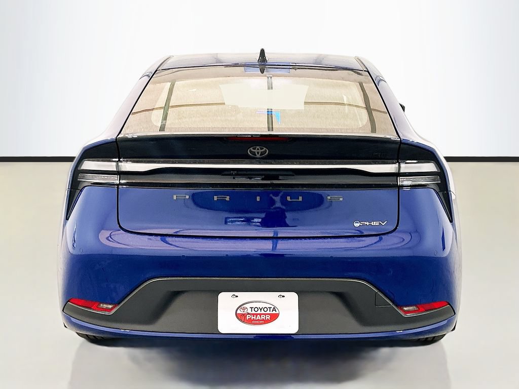 New 2026 Toyota Prius Plug-In Hybrid FWD image 5
