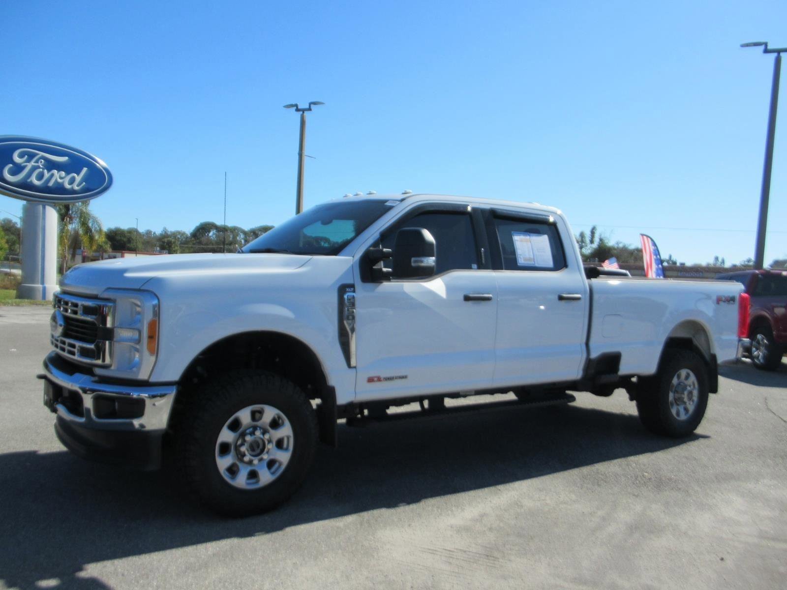 Certified 2023 Ford F350 XLT image 3
