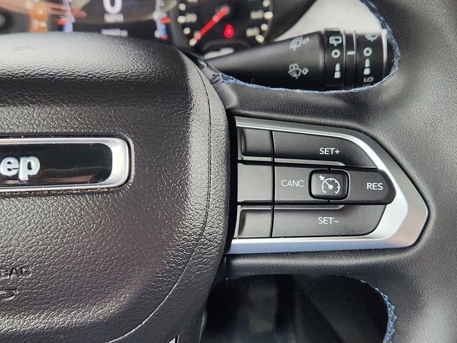 Used 2022 Jeep Compass Latitude FWD image 35