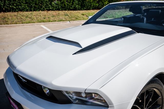 Used 2010 Ford Mustang GT Premium image 22