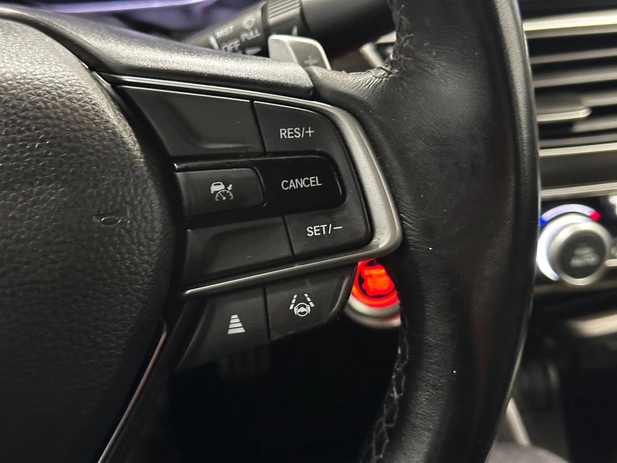 Used 2022 Honda Accord Sport image 31