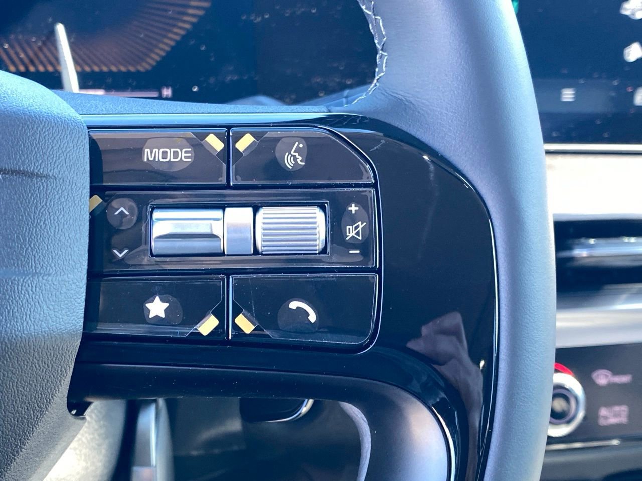 New 2026 Kia Sorento EX w/ EX Premium Package image 15