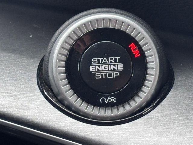 Used 2025 Jeep Wagoneer L Series II image 19