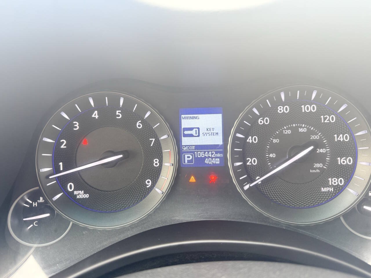 Used 2018 INFINITI Q70 Luxe AWD/4WD image 23