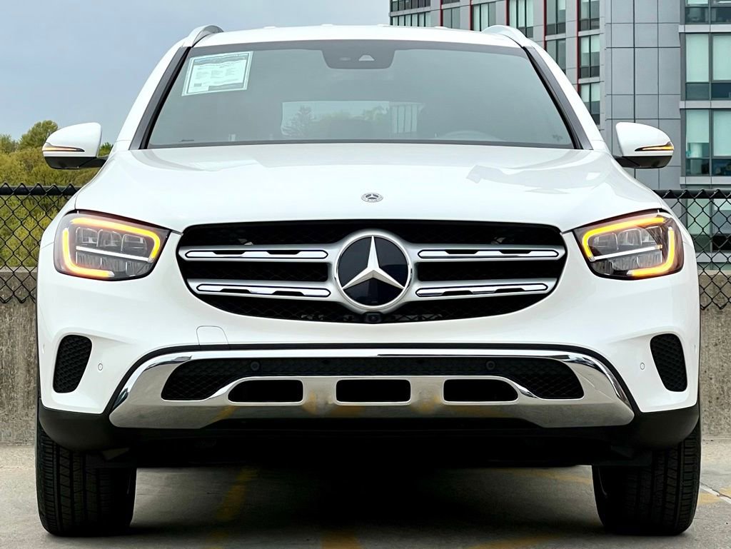 Certified 2022 Mercedes-Benz GLC 300 4MATIC image 3
