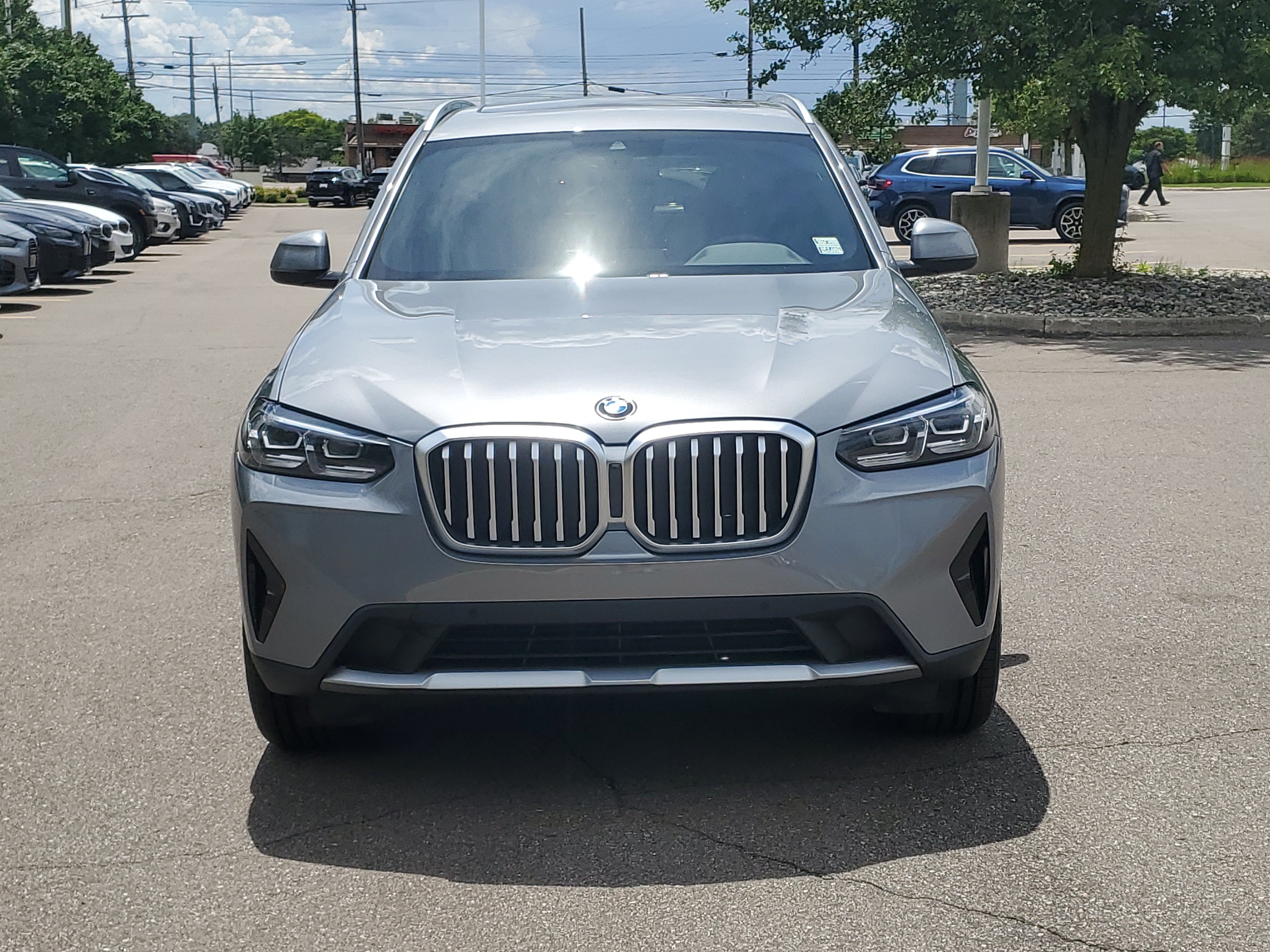 Certified 2023 BMW X3 xDrive30i w/ Premium Package AWD/4WD image 2