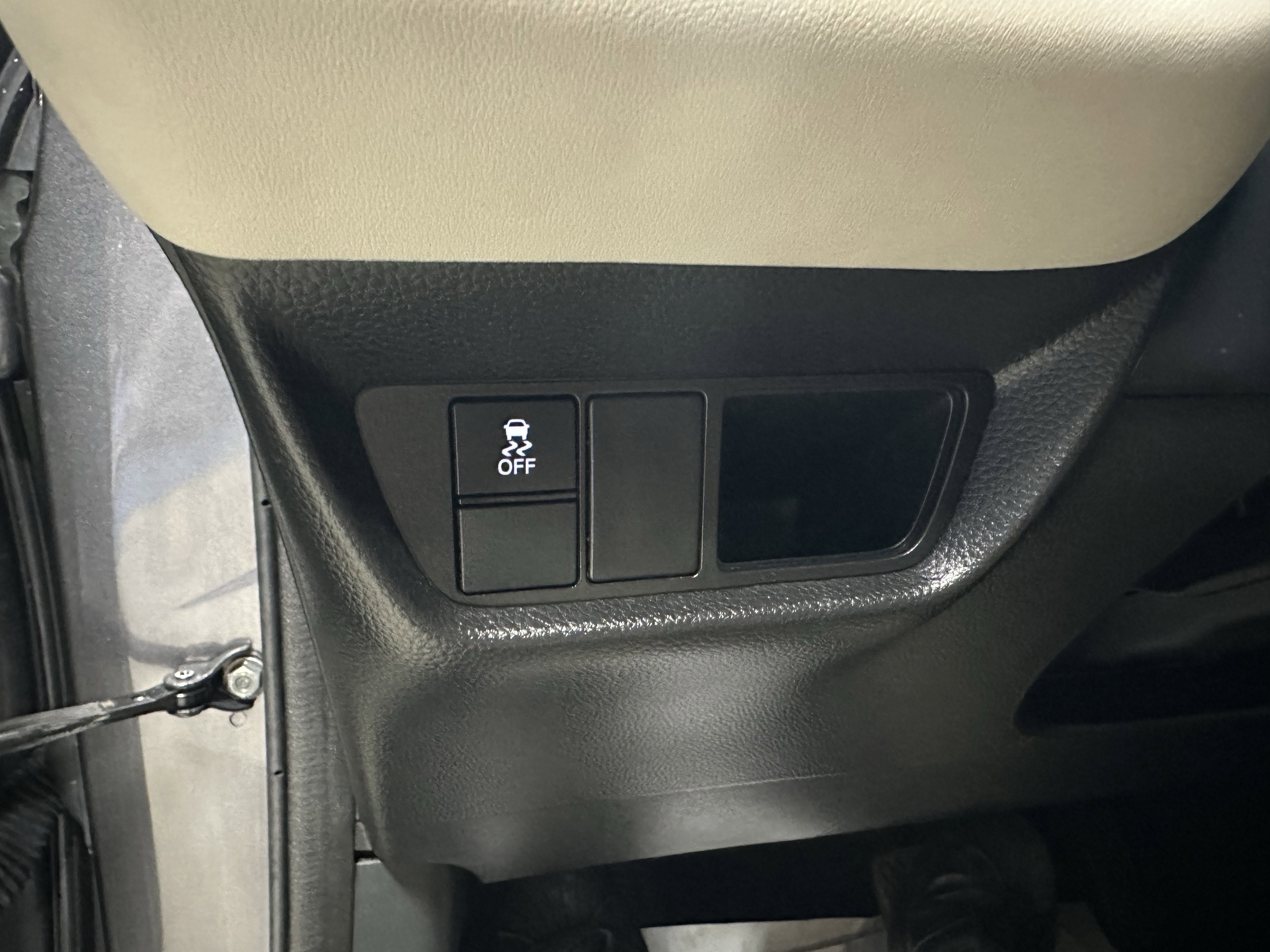 Used 2023 Honda HR-V LX image 16