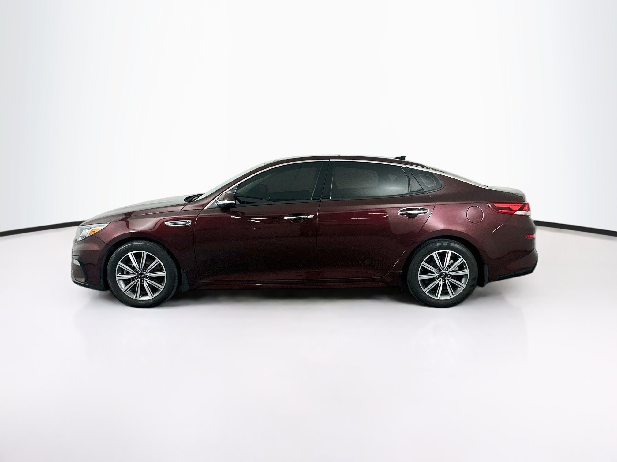 Used 2019 Kia Optima EX w/ EX Premium Package FWD image 4