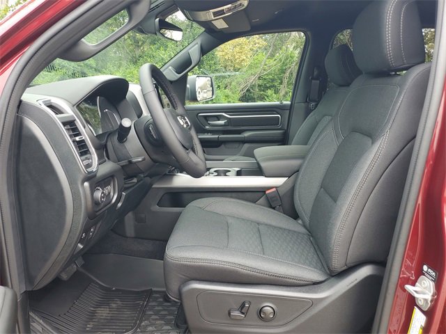 New 2026 RAM 1500 4x4 Crew Cab image 16