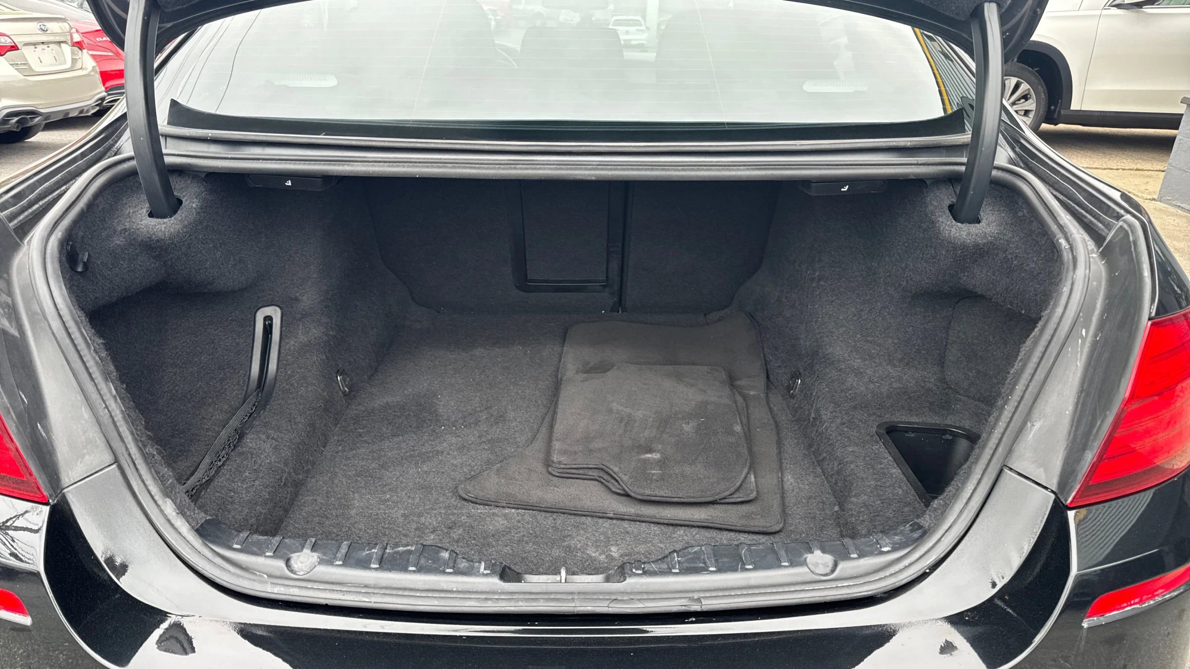 Used 2014 BMW M5 image 12