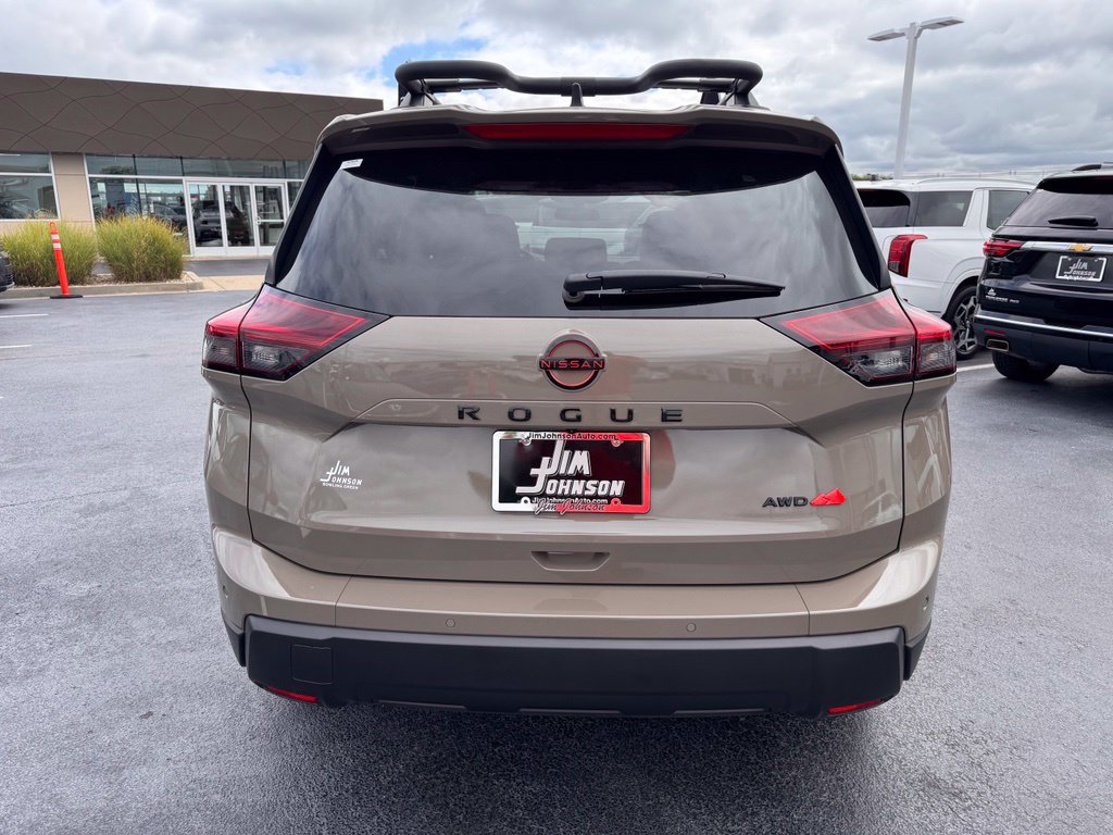 Used 2026 Nissan Rogue SV AWD/4WD image 4