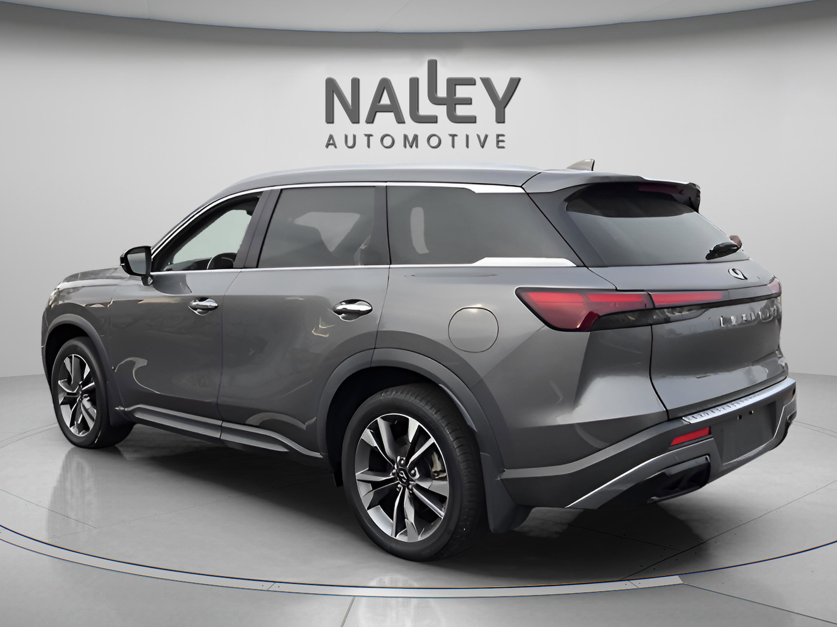 Used 2023 INFINITI QX60 Luxe w/ Cargo Package image 3