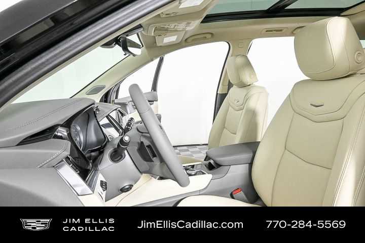 New 2025 Cadillac XT6 Premium Luxury w/ Technology Package image 8