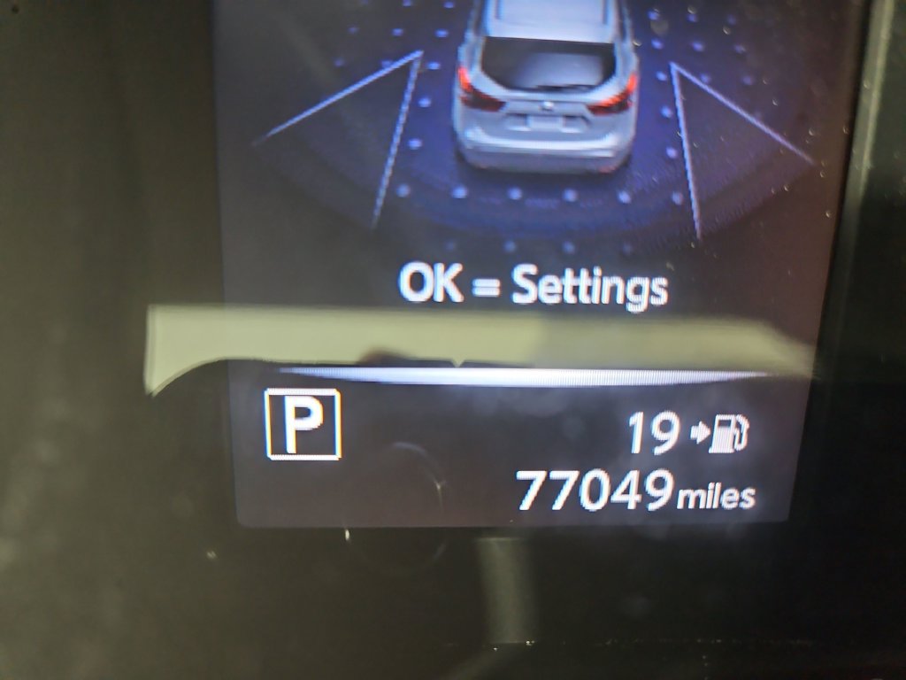 Used 2018 Nissan Rogue Sport SL FWD image 17