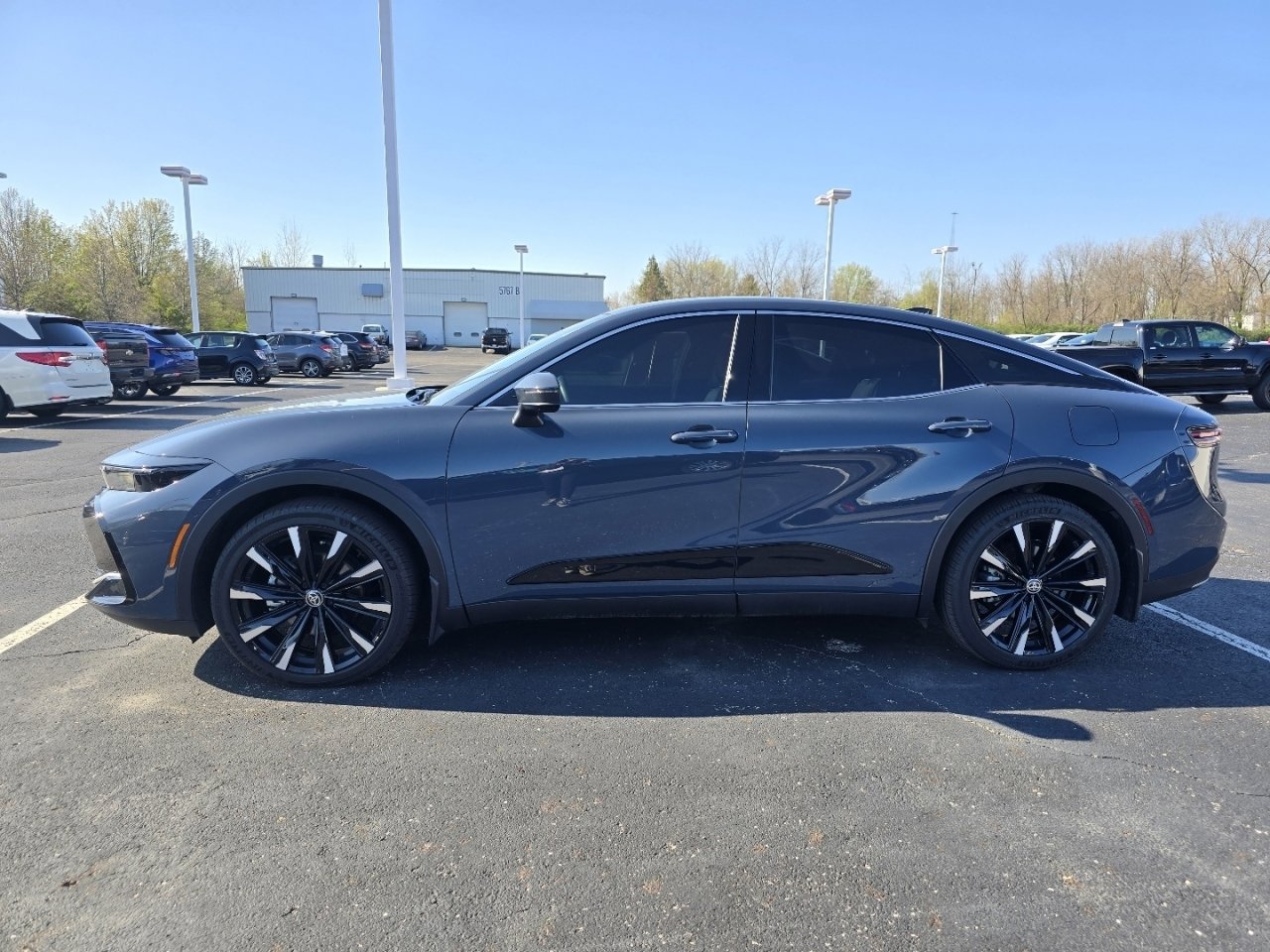 Used 2025 Toyota Crown Platinum image 4