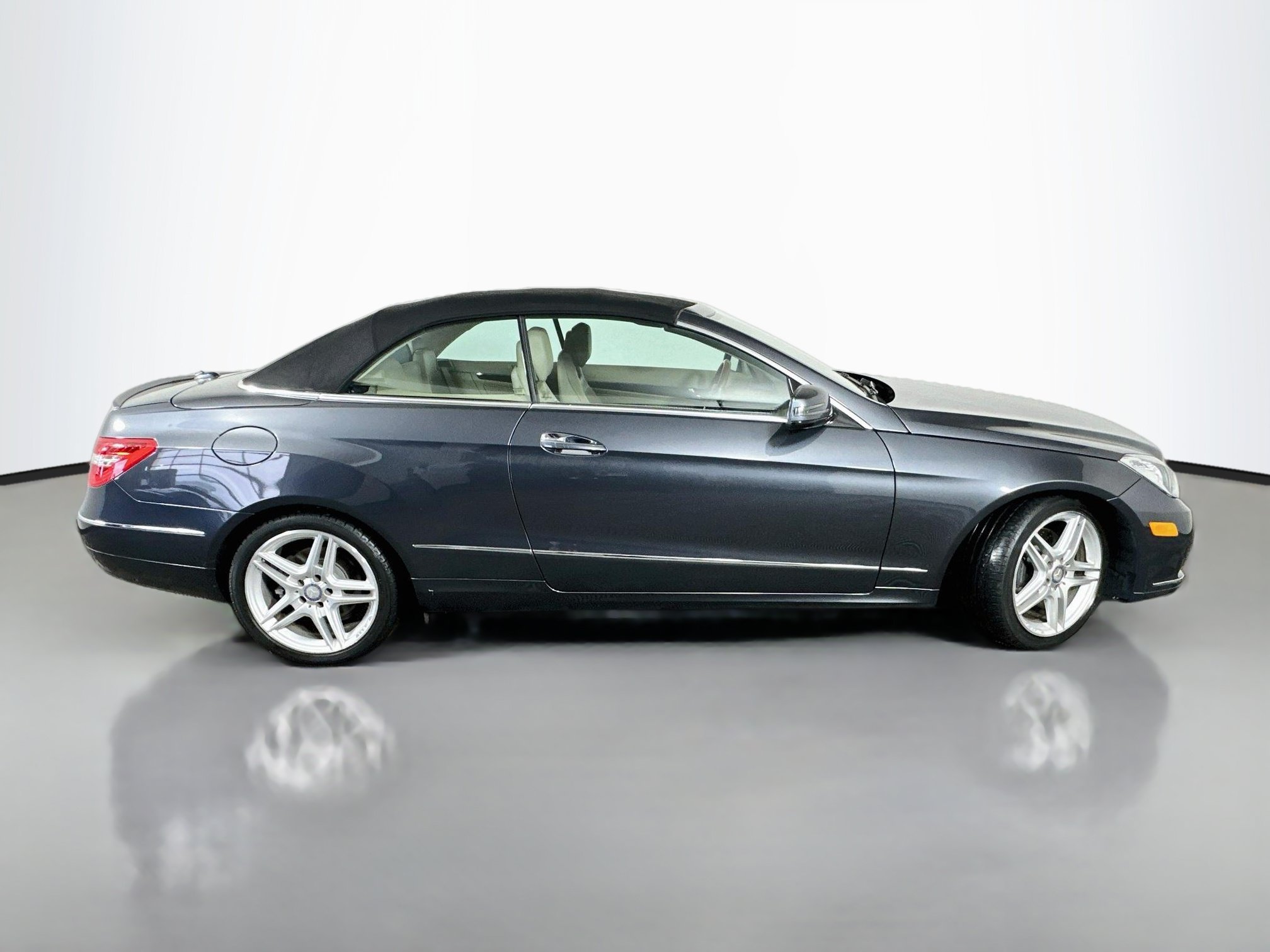 Used 2013 Mercedes-Benz E 350 Cabriolet image 8