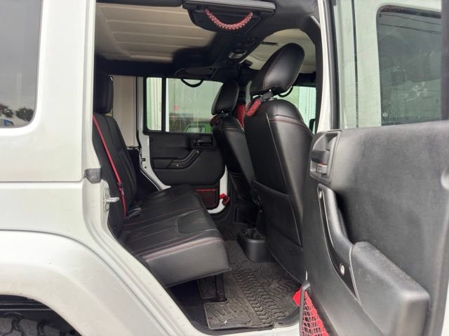 Used 2017 Jeep Wrangler Unlimited Rubicon AWD/4WD image 8