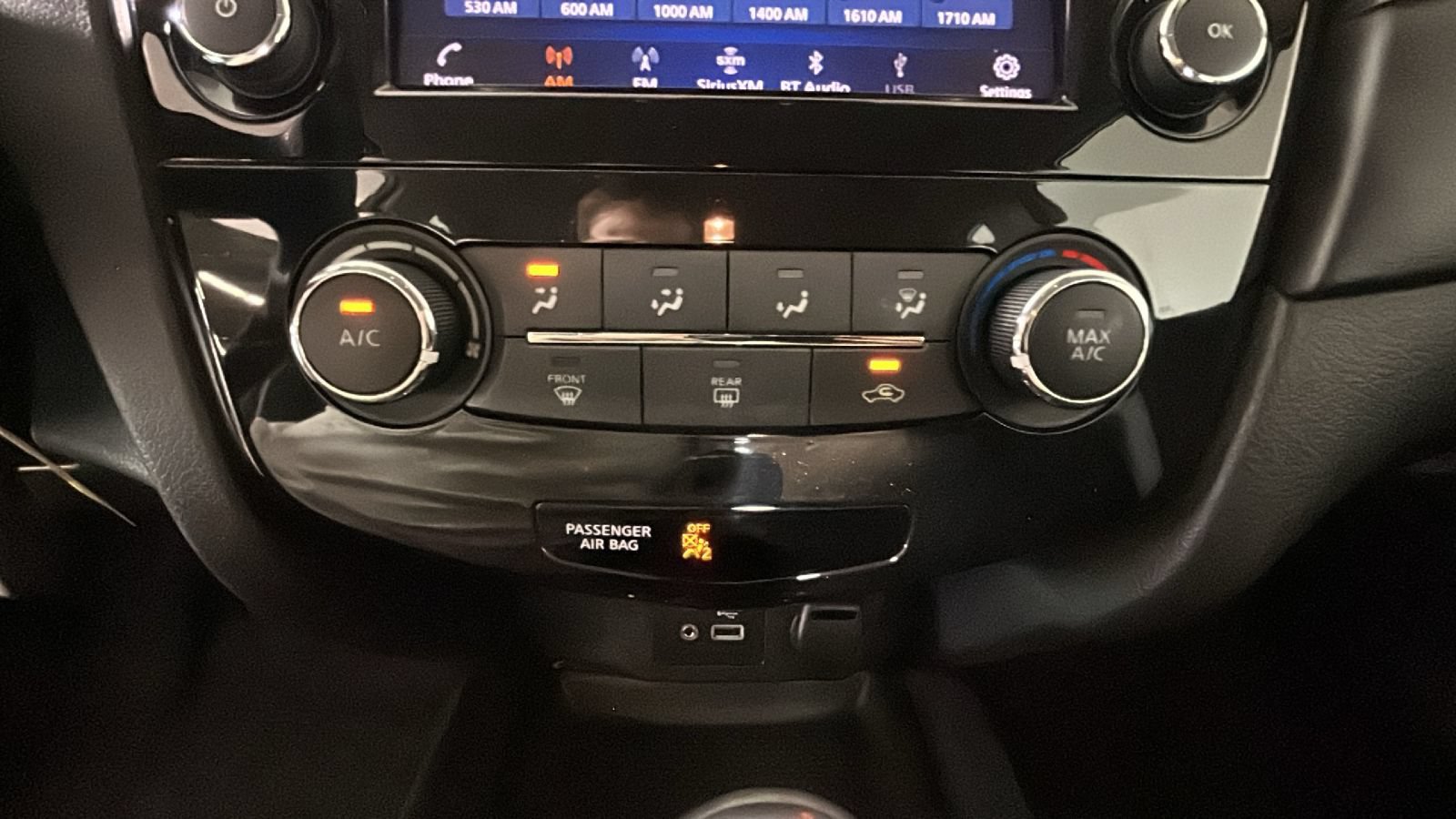 Used 2020 Nissan Rogue S FWD image 25