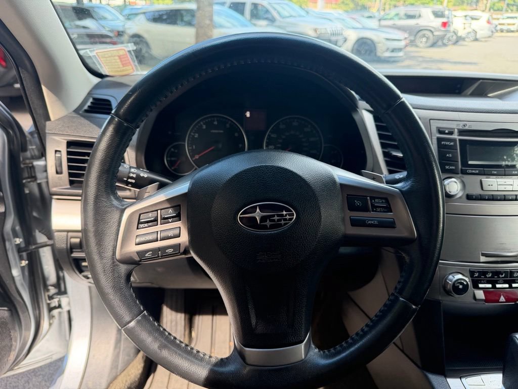 Used 2013 Subaru Legacy 2.5i Premium AWD/4WD image 13