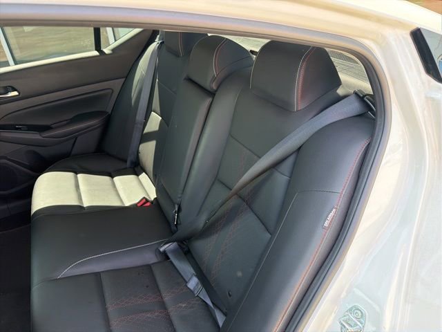 Used 2024 Nissan Altima 2.5 SR w/ SR Premium Package FWD image 19
