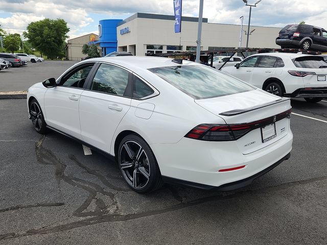Used 2025 Honda Accord Sport image 4