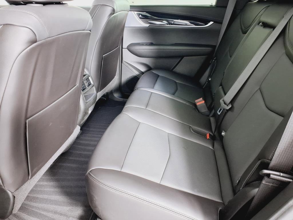 Certified 2025 Cadillac XT5 Premium Luxury image 3