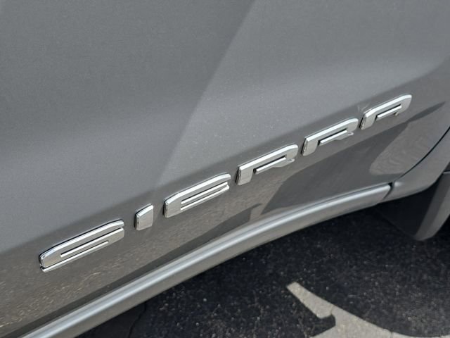 New 2025 GMC Sierra 1500 SLT w/ SLT Convenience Package image 32