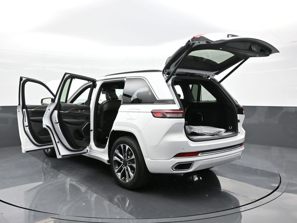 Used 2024 Jeep Grand Cherokee Overland w/ Luxury Tech Group IV image 78