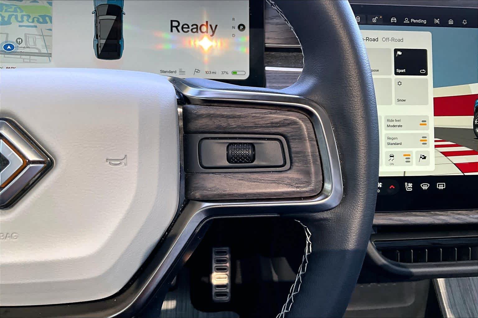 Used 2023 Rivian R1S Adventure AWD/4WD image 22