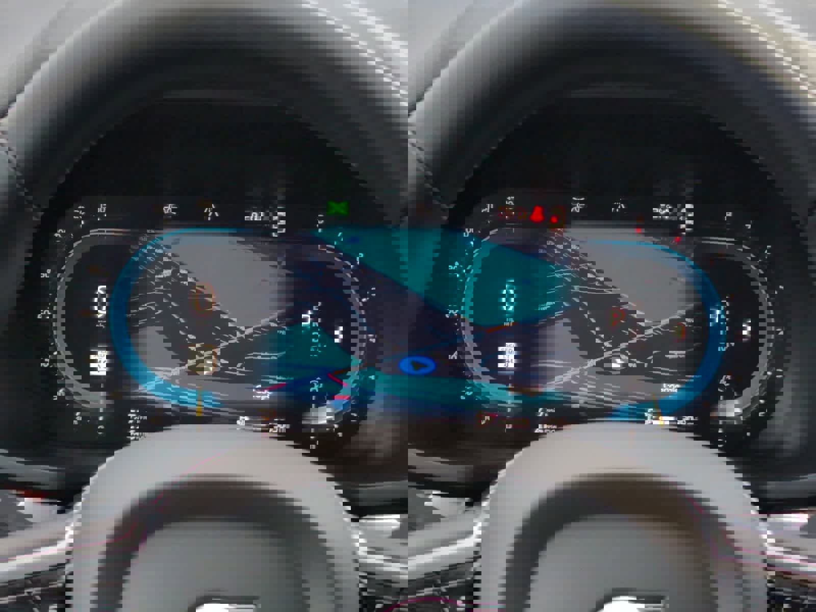 Used 2025 Volvo V60 B5 Cross Country Plus image 14