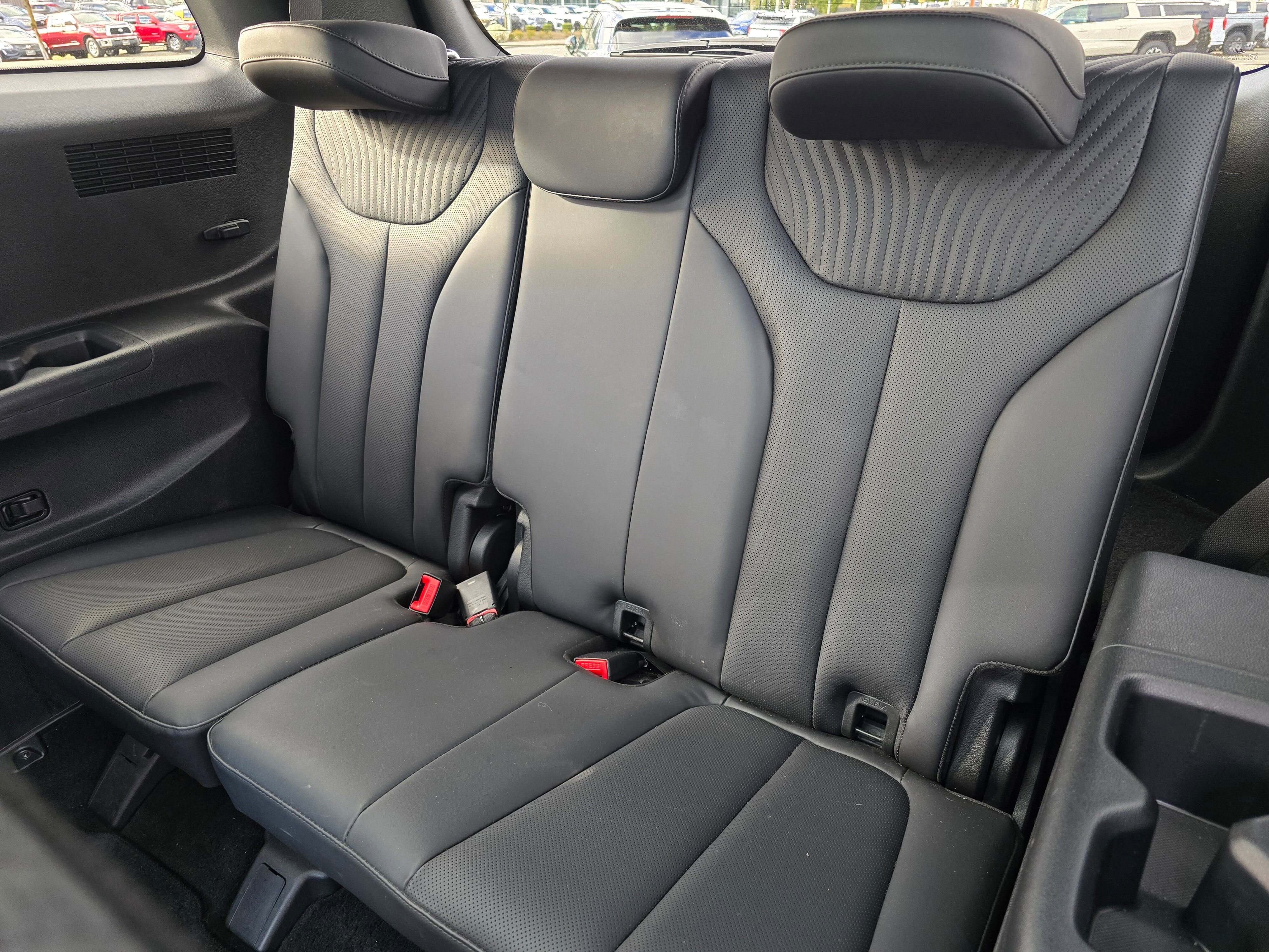 Used 2023 Hyundai Palisade Calligraphy AWD/4WD image 18