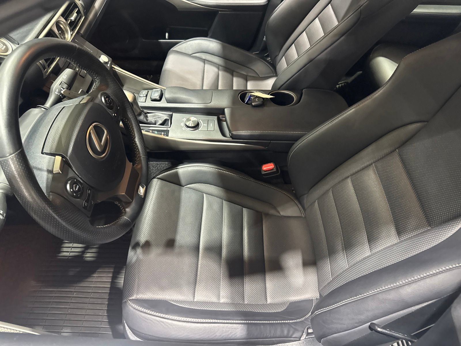 Used 2015 Lexus IS 350 w/ F-Sport Package RWD image 20
