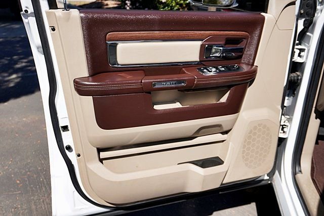 Used 2015 RAM 1500 Laramie w/ Convenience Group image 26