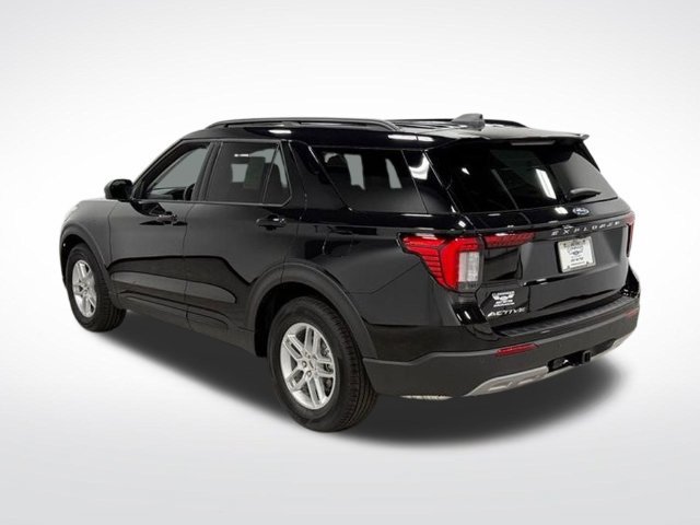 Used 2026 Ford Explorer Active w/ Active Comfort Package RWD image 9