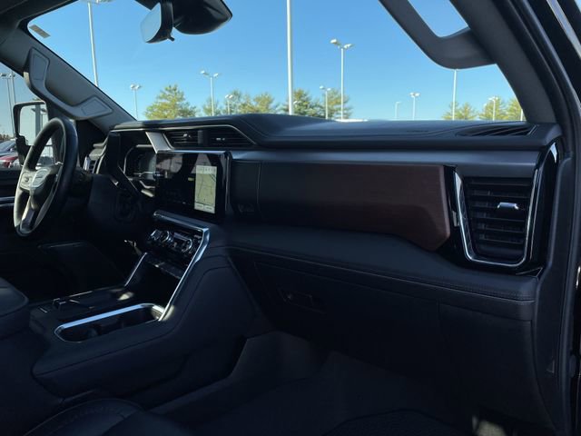 Used 2024 GMC Sierra 2500 Denali w/ Denali Reserve Package image 18