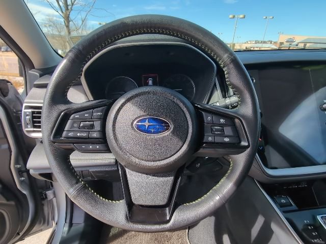 Used 2025 Subaru Outback Onyx Edition AWD/4WD image 13