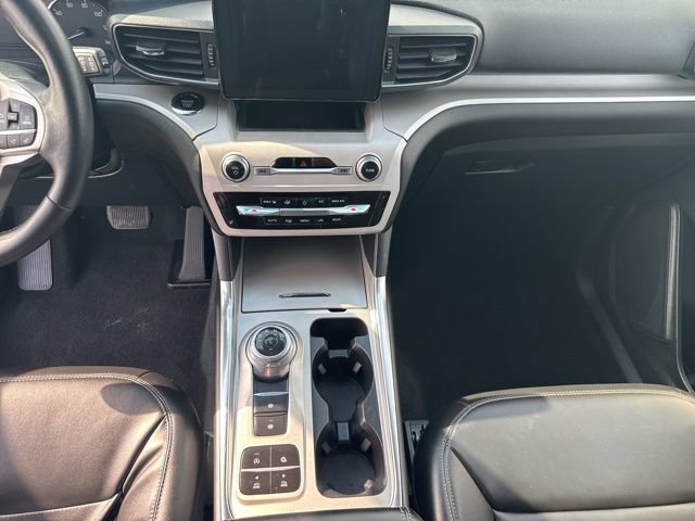 Used 2024 Ford Explorer XLT w/ Equipment Group 202A image 12